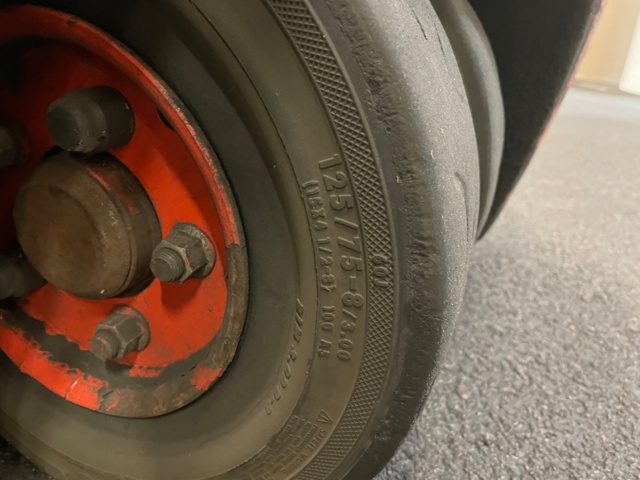 1017775-16 Counterweight tractor Linde E18 - 1999