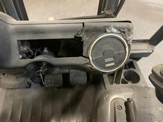 1017775-26 Counterweight tractor Linde E18 - 1999