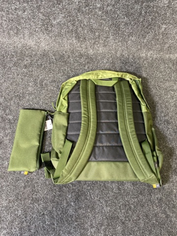 1017344-2 3 Laptop Backpacks Case Logic 26L Green Camo
