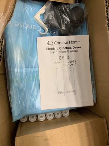 1014357-6 Assortment of bathroom accessories