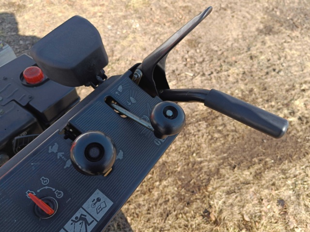 929088-8 Snow blower Ariens ST924 Repair object