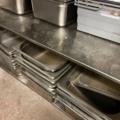 1017967-5 Sheet metal shelf with three shelves on wheels