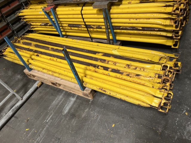 981084-1 Diagonal stay Trebex, 267cm, approx. 20 pieces