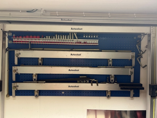 1018780-3 Bench Autorobot XLS, 2 tons -2003