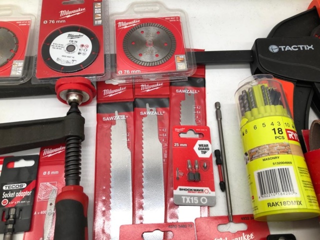 1018995-5 Assortment of construction accessories - Shipping included (L-684)