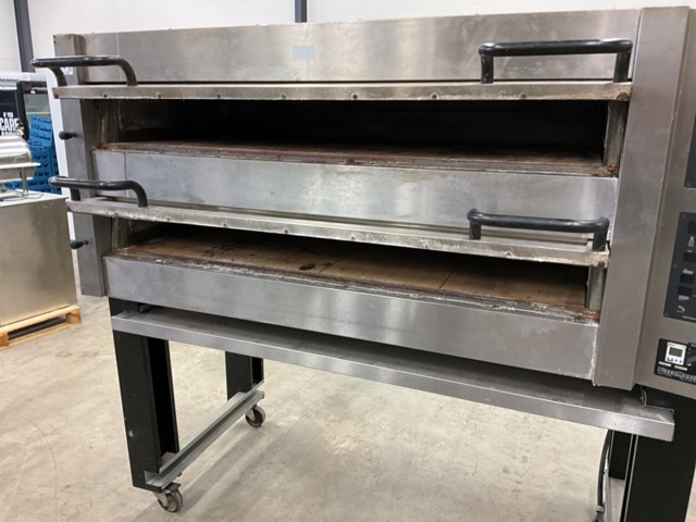 1001856-5 Double pizza oven