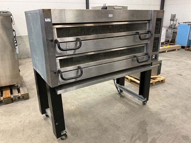 1001856-9 Double pizza oven
