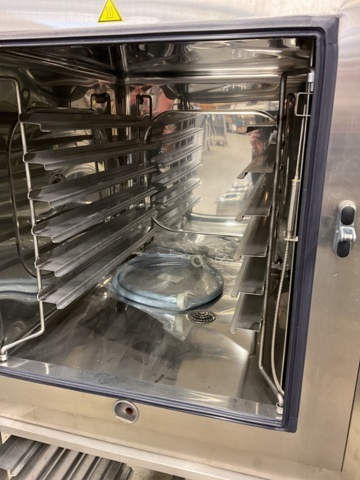 1001867-5 New convection oven Leventi