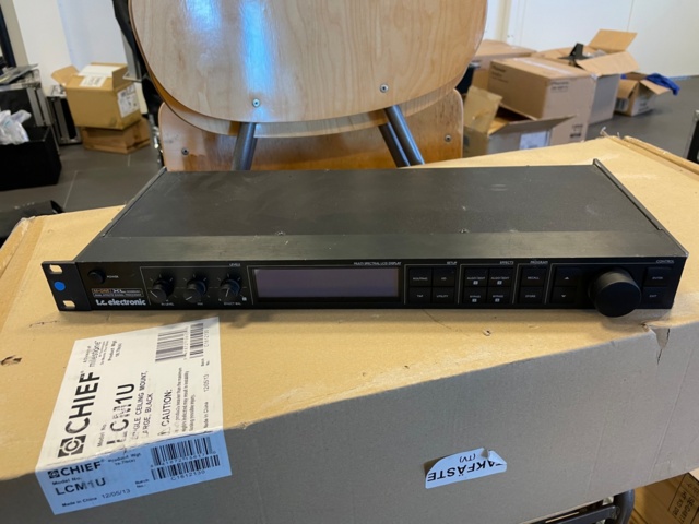 1019025-1 TC Electronic Dual Effects Signal Processor MAN001XL