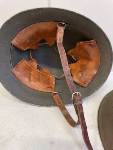 998522-4 Military stuff