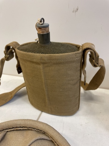 998522-8 Military stuff