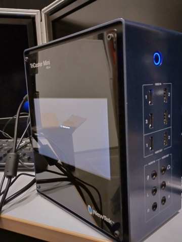 1019888-2 NewTek TriCaster Mini HD-4 Live-tuotantojen "multimediarauta"
