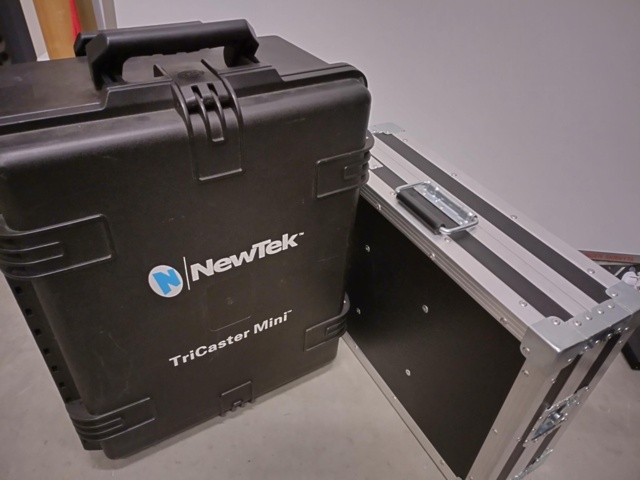 1019888-11 NewTek TriCaster Mini HD-4 Live-tuotantojen "multimediarauta"