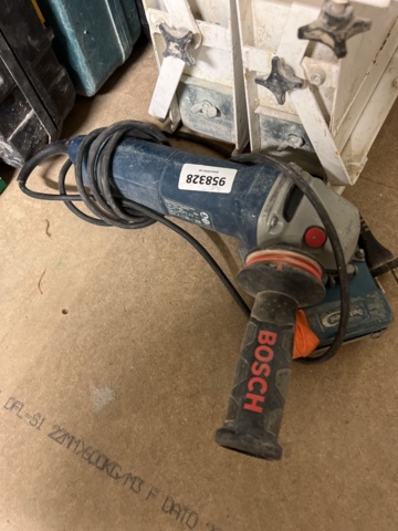 1020505-2 Bosch Angle Grinder