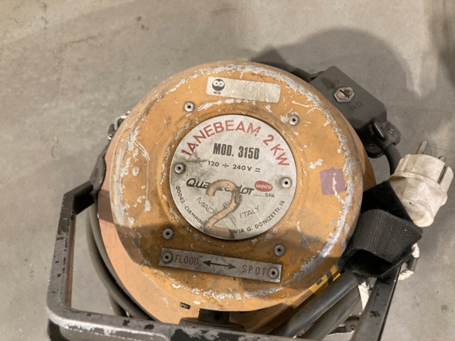 1020517-2 QuartzColor Ianebeam 2kW valaisin - Ei pohjahintaa