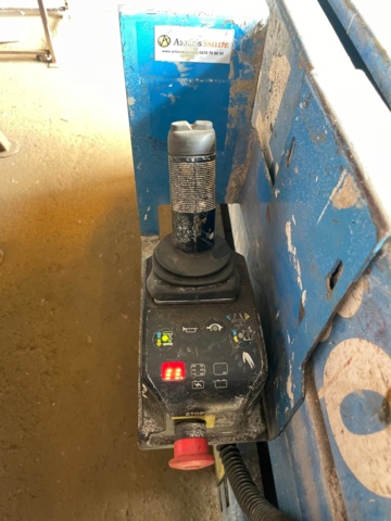 1020718-4 Genie GS-1530 Scissor lift