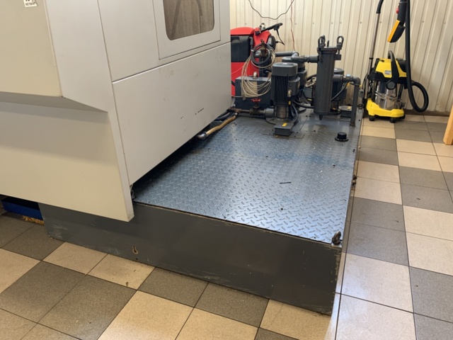 992780-11 Multi-operation machine Bridgeport VMC 1500