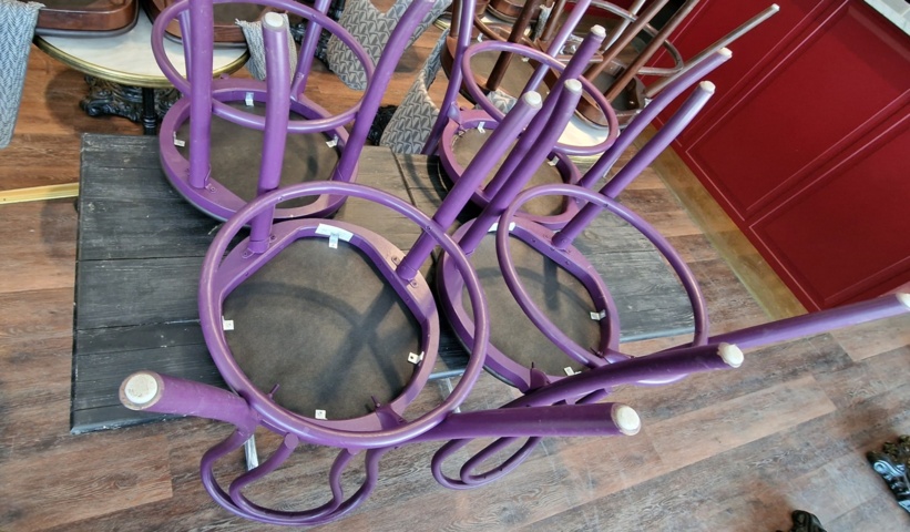 1015562-4 2 tables and 4 chairs