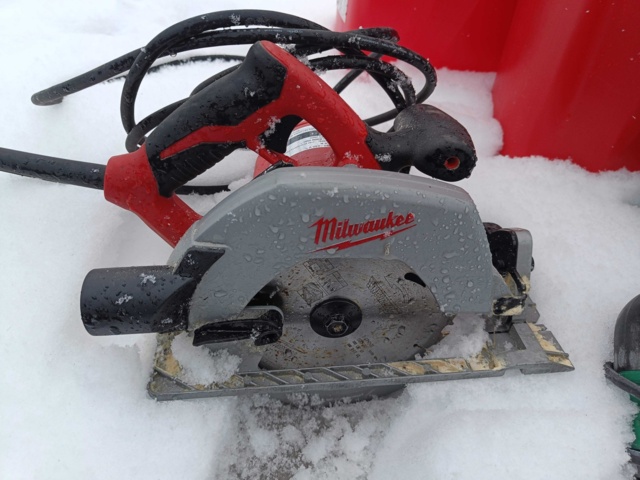 929110-2 Hand machines, Gun cases & Fuel cans