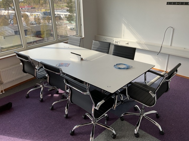 1001886-1 Conference furniture