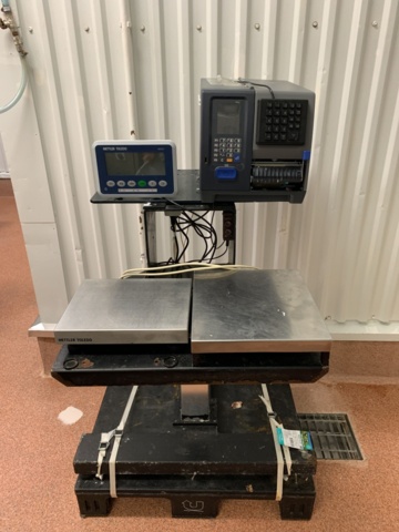992841-2 Industrial scale with label printer Mettler Toledo, Intermec