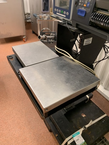 992841-6 Industrial scale with label printer Mettler Toledo, Intermec