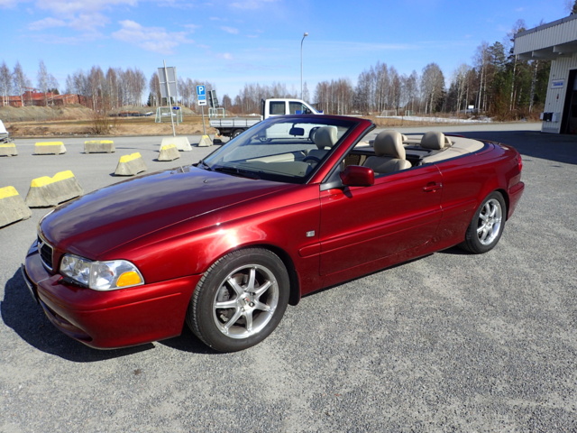 998510-1 Volvo C70 Cabriolet 2.4 T - 2001