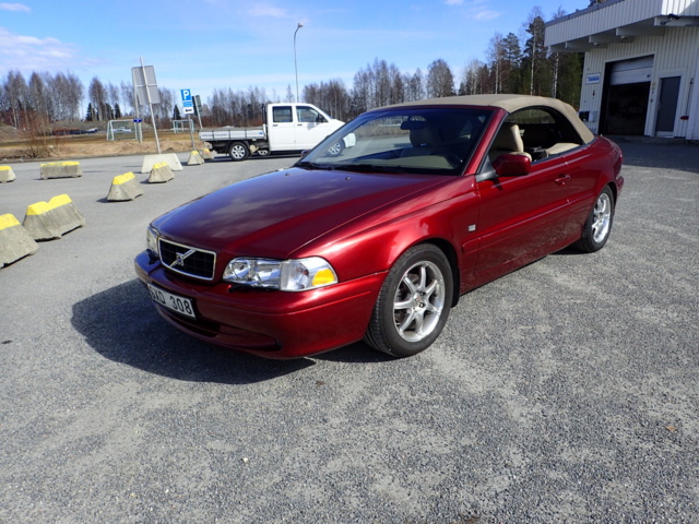 998510-10 Volvo C70 Cabriolet 2.4 T - 2001