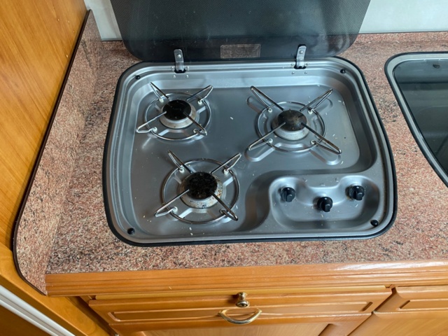 1022495-34 Caravan Cabby 58 -2003