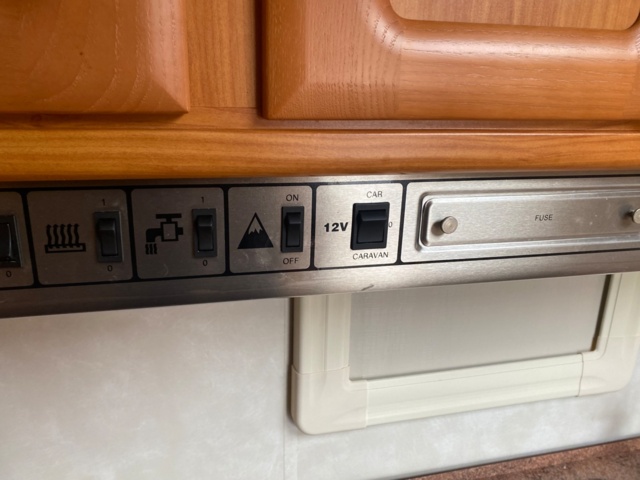 1022495-41 Caravan Cabby 58 -2003