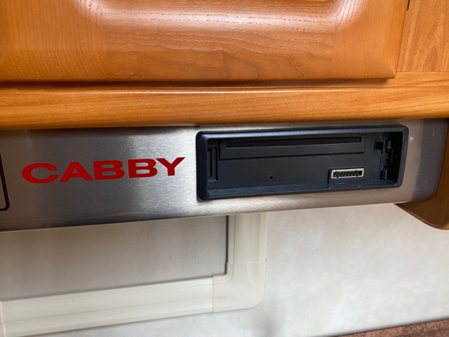 1022495-42 Caravan Cabby 58 -2003