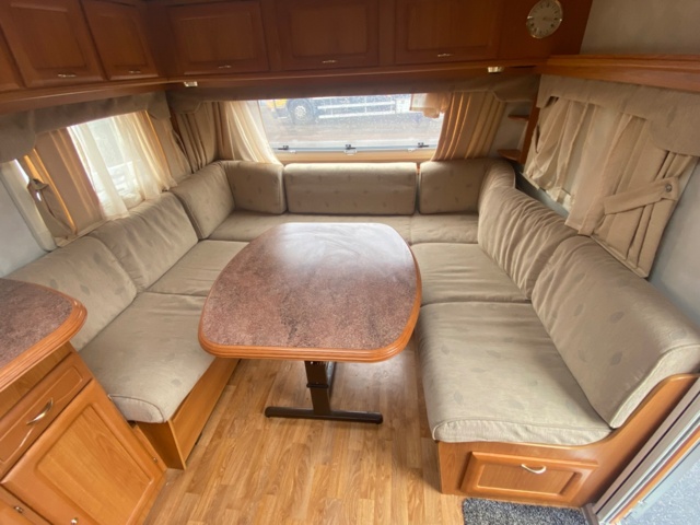 1022495-43 Caravan Cabby 58 -2003