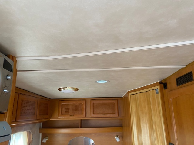 1022495-49 Caravan Cabby 58 -2003