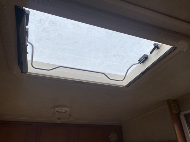 1022495-51 Caravan Cabby 58 -2003