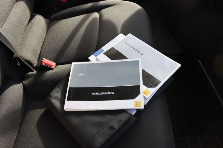 1017925-10 Renault Trafic Combi 2.7t 1.6 dCi - 2016