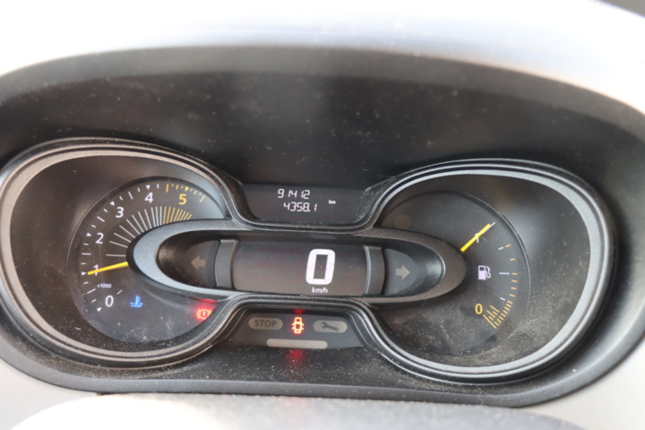 1017925-23 Renault Trafic Combi 2.7t 1.6 dCi - 2016