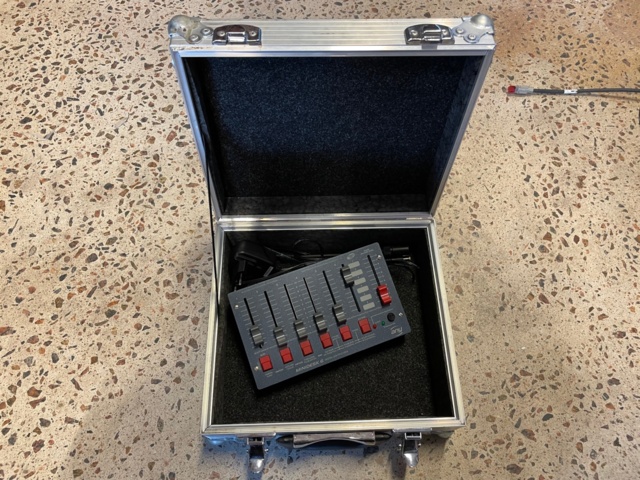 1019085-1 Anytronics Dimmer Minidesk 6