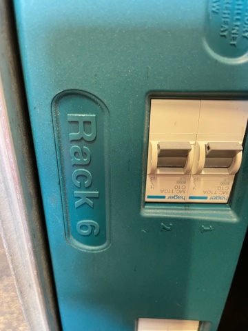 1019960-2 BOSE ENTERO Rack + DSP