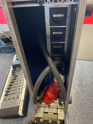 1019960-3 BOSE ENTERO Rack + DSP