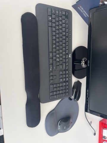 1022559-7 Computer accessories 2 sets of monitors docking station