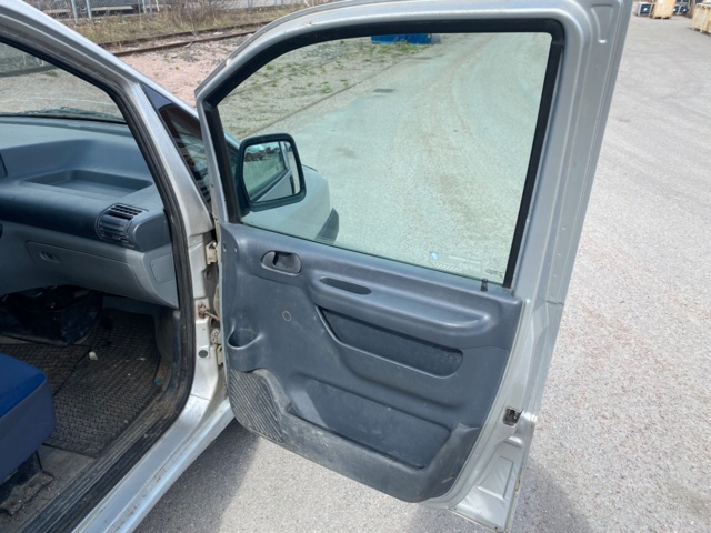 1020024-12 Peugeot Expert 2.0 HDi -2006