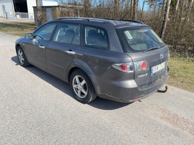 1024391-3 Mazda 6 Wagon 2.0 MZR -2007