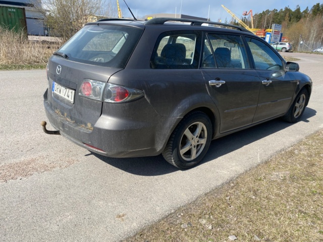 1024391-7 Mazda 6 Wagon 2.0 MZR -2007