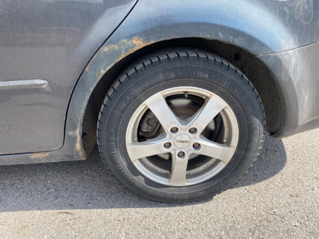 1024391-32 Mazda 6 Wagon 2.0 MZR -2007