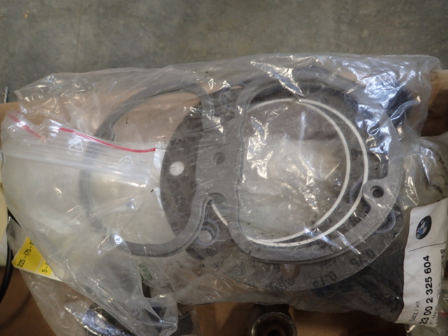 998509-104 BMW R 90 S - 1975