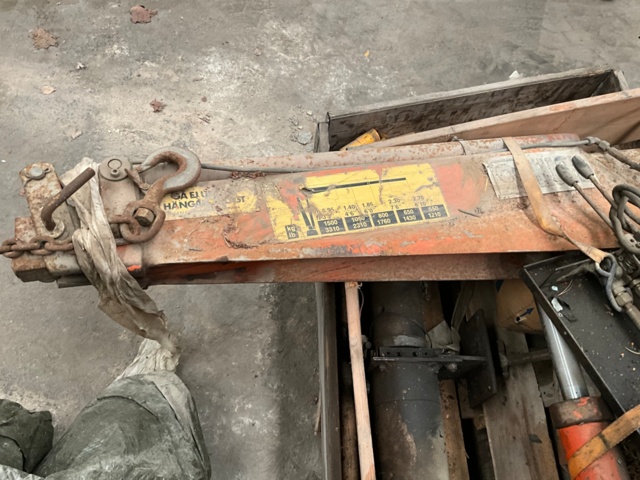 1001936-3 Hiab Crane for flatbed truck