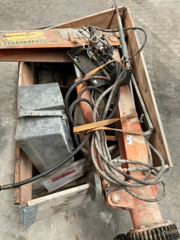 1001936-4 Hiab Crane for flatbed truck