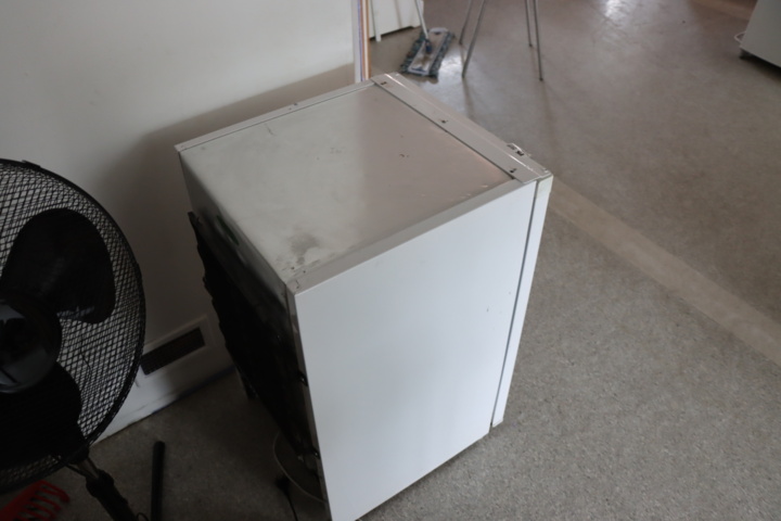 931285-4 Small fridge Techwood