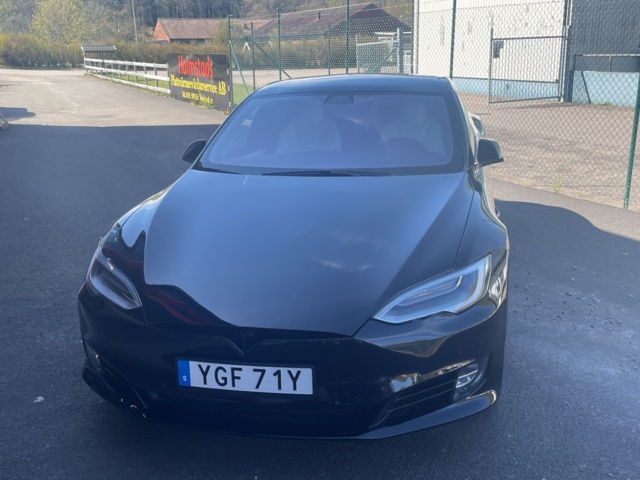984329-9 Tesla Model S Performance - 2020