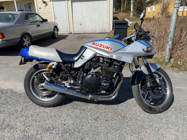 992736-2 Suzuki GSX 1100S Katana - 1983